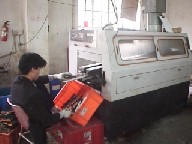 B1.jpg (10015 bytes)